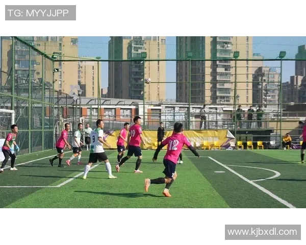 杭州足球队的意识探讨：如何提升球队凝聚力与战斗精神